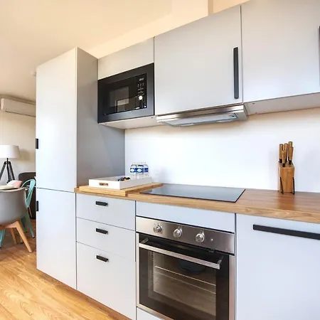 Apartment Le Stravinsky ~ Climatisation ~ Parking ~ Balcons
